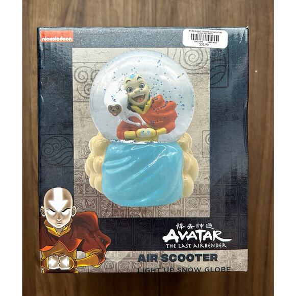 Avatar: The Last Airbender Aang & Momo Air Scooter Snow Globe - Picture 3 of 4